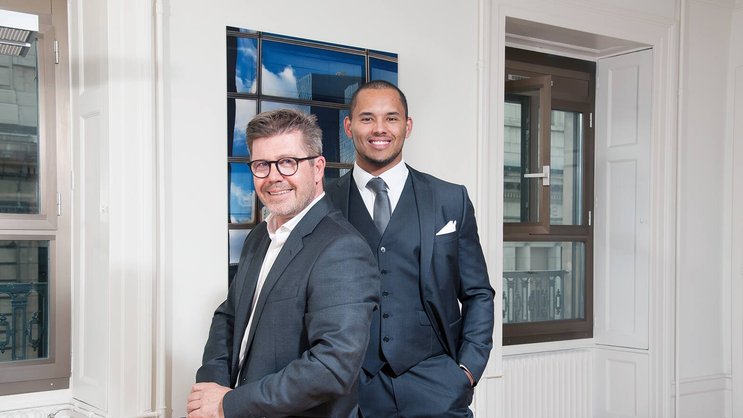 Mathieu Parreaux (à d.) et Me Julien Fivaz: Real-Protect compte déjà 450 clients avec des tarifs qui démarrent à 24,90 francs par mois.