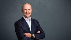 Stefan Schenker