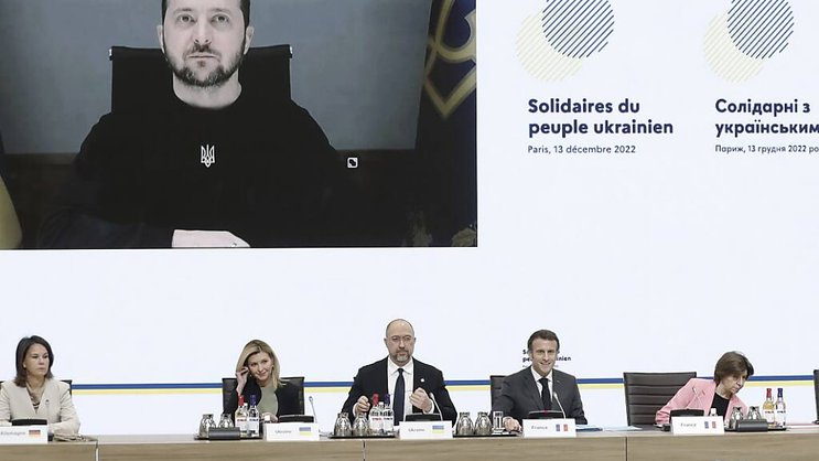 Le président ukrainien Volodymyr Zelensky est intervenu en vidéo lors de la conférence de Paris organisée mardi pour venir en aide à son pays.