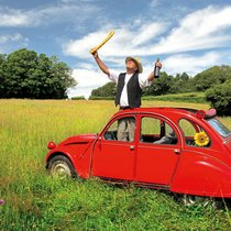 Les défenseurs des voitures anciennes, comme cette Citroën 2CV, considèrent qu’elles font partie du patrimoine culturel.