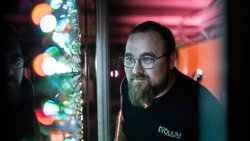 Le robot de la start-up est capable de manipuler un millier de cellules par jour. D’ici trois ans, Evolium Technologies prévoit d’en traiter 5 millions par an.