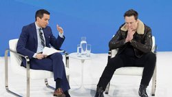 Le 29 novembre 2023, dans un entretien avec l'éditorialiste du New York Times Andrew Ross Sorkin, Elon Musk a déclaré que vouloir être aimé de tous était une erreur.