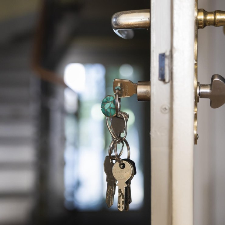 WOHNUNG, MIETWOHNUNG, EIGENBEDARF, WOHNUNGSTUER, SCHLUESSEL, HAUSSCHLUESSEL, MIETRECHT