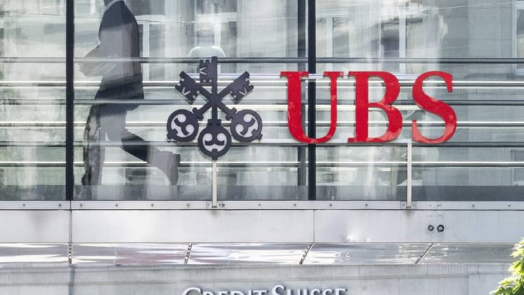 En Suisse, les salariés concernés par les suppressions de postes seront logés à la même enseigne, peu importe qu'ils viennent d'UBS ou de Credit Suisse (archives).