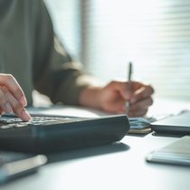 Fonds de roulement et investissements: les deux piliers de la résilience des PME.