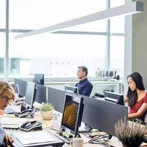 Pour beaucoup, le travail en open space est une horreur. Ils préfèrent travailler depuis chez eux et se concentrer sur des tâches spécifiques.