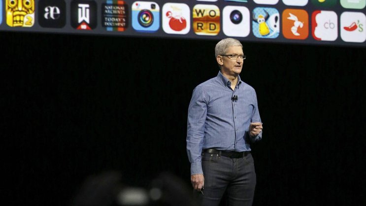 Pour une PME suisse, travailler avec l’un des cinq GAFAM (Ici Tim Cook, CEO d’Apple)  peut être aussi bien «fantastique que dangereux».