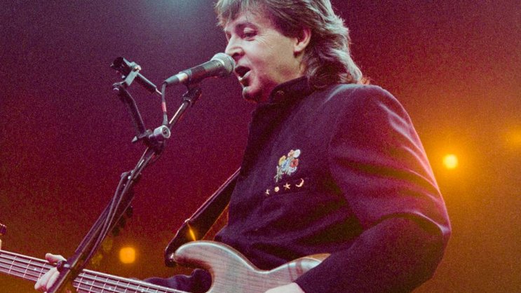 Paul McCartney va sortir un morceau silencieux pour s'opposer à un projet de loi assouplissant le droit d'auteur lié à l'IA. Photo: l'ex-Beatle au Hallenstadion à Zurich en 1989.