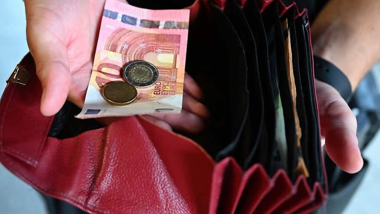 La hausse des prix de l'alimentation (y compris alcool et tabac) s'est infléchie, à 6,1% en décembre, après 6,9% le mois précédent. (KEYSTONE/DPA/Felix Hörhager)