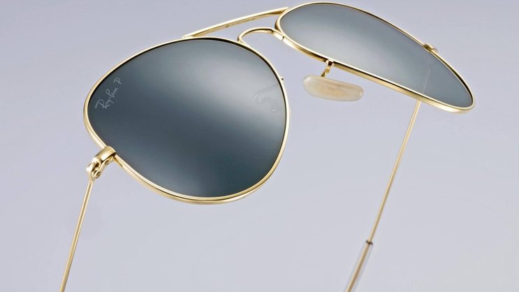 Ray-Ban Aviator.