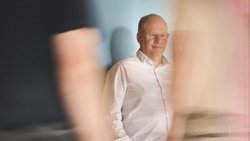 Olivier Sonderegger, le directeur de Landi Gros-de-Vaud, a récemment installé 2000 m2 de panneaux solaires. Un investissement qui permettra à la coopérative de produire la moitié de sa consommation énergétique.