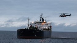 L'Eagle S, qui avait sectionné des câbles sous-marins, avait été arraisonné dans les eaux de la mer baltique par les autorités finlandaises, en décembre 2024. Il battait pavillon des îles cook.