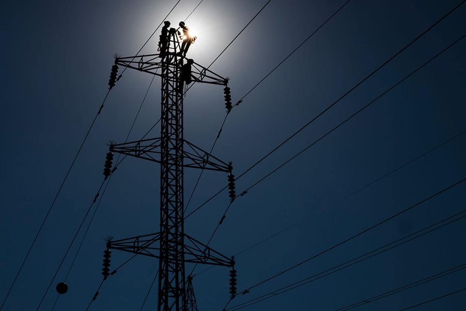 Haute tension, Romande Energie sur les hauts de Lausanne le 6 septembre 2021. (VFLPIX.COM /Valentin Flauraud)