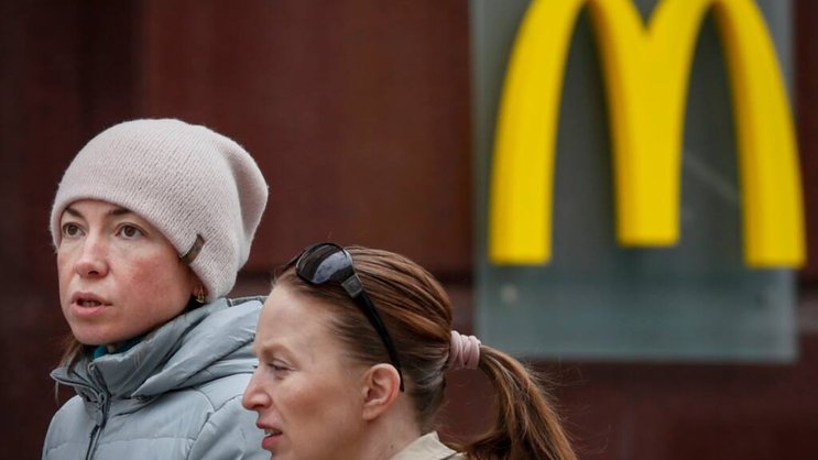 La BBC a révélé que plus d'une centaine d'employés de McDonald's au Royaume-Uni disent avoir été victimes d'agressions ou harcèlement sexuel ou encore de racisme. (archives)