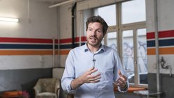 Le cofondateur et CEO Jan-Philip Schade a remis Kaspar& sur la voie de la croissance en se retirant du marché des clients particuliers.
