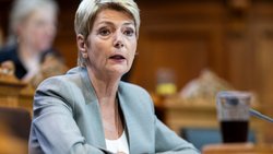 La ministre des Finances Karin Keller-­Sutter reste en retrait en matière de promotion de la place économique.