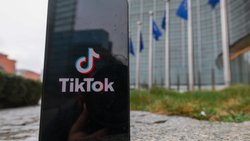 La Commission européenne veut que TikTok change son interface "addictive" (image d'illustration)