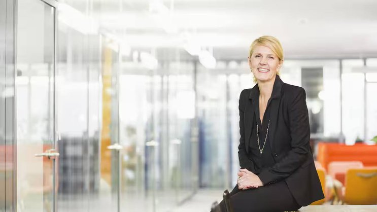 La professeure de leadership de l'Université de Saint-Gall montre à quoi devrait ressembler le leadership à l'avenir.