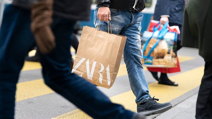 Les détaillants suisses peuvent s'attendre à une légère progression des recettes, équivalente à celle de la demande, à +0,5%.