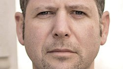 Maxim Interbrick est le ofondateur et COO de Sparrow.