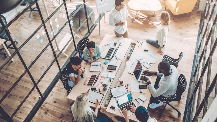 L'espace de bureau doit principalement devenir un lieu de rencontre, de séances.