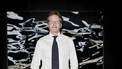 Les 18 magasins Selfridges appartiennent désormais aux propriétaires de Globus, Signa et Central Group. Dieter Berninghaus (57 ans) dirigera le nouveau groupe en tant que co-président.