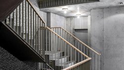 L'immeuble dans le canton de Saint-Gall est construit avec du béton de chanvre, de l'argile ou de l'acier d'armature recyclé.