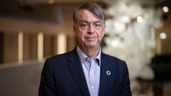 L'héritier de Roche, André Hoffmann (photo), dirige le WEF conjointement avec le patron de Blackrock, Larry Fink. Ils doivent mettre en place des réformes et clarifier leur succession.