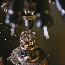 Roventa-Henex compte parmi les grands fabricants de montres en Suisse mais son nom n’apparaît jamais.