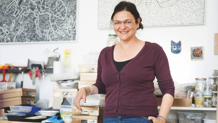 Adriana Cavallaro erpétue depuis Lausanne la tradition millénaire de la mosaïque.