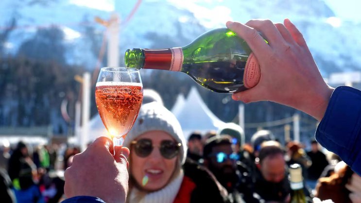 En Suisse, plus d’un habitant sur dix est millionnaire en dollars.