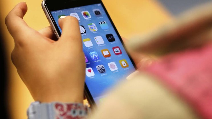 La transformation de Siri, annoncée par Apple en juin 2024, est l'aspect le plus emblématique de la stratégie de l'entreprise californienne dans l'IA.