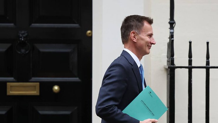 Le ministre britannique des Finances Jeremy Hunt a annoncé qu'il pérennisait des allègements fiscaux pour les entreprises.