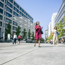 De nombreux expatriés travaillent dans l'Europaallee de Zurich et dépensent leur argent dans le quartier d'affaires.