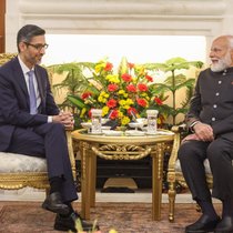 Le CEO d'Alphabet, Sundar Pichai, lors d'une rencontre avec le Premier ministre indien Narendra Modi à New Delhi. (archive)