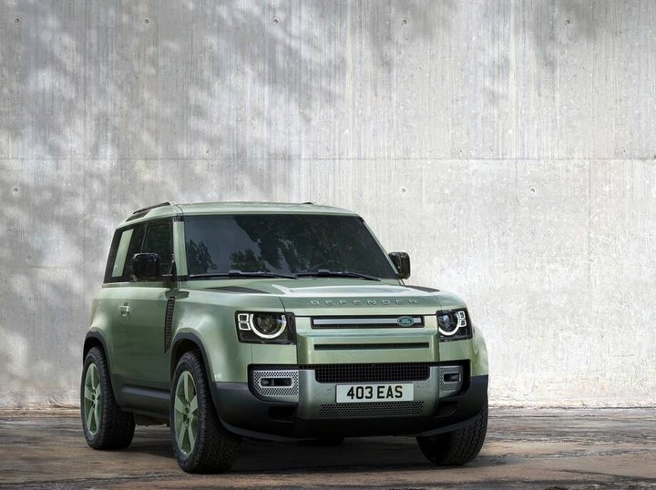 Land-Rover-1