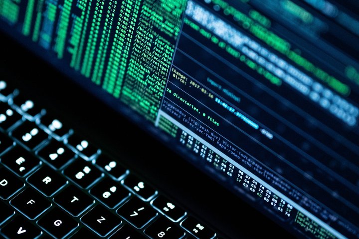 Die «regelbasierte Ordnung» sei zunehmend unter Druck. Die grösste Gefahr für Europa und die Schweiz komme aus Russland – etwa im Cyberbereich.