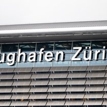 L'équipe de direction de Flughafen Zürich est réduite de sept à six membres. (archive)