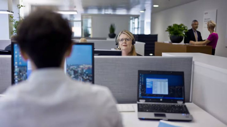 Les appels téléphoniques deviennent toujours plus rares dans les bureaux aujourd'hui.