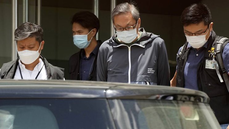 Les personnes qui ont comparu étaient le directeur général du journal Cheung Kim-hung (photo), l'éditeur adjoint Chan Pui-man, le rédacteur en chef Law Wai-kwong, le rédacteur en chef Lam Man-chung et les rédacteurs Fung Wai-kong et Yeung Ching-kee.