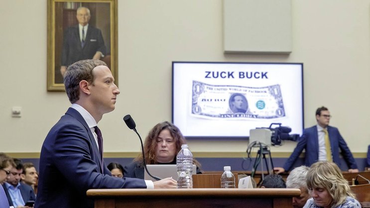La libra, le projet de devise virtuelle de Mark Zuckerberg, patron de Facebook, est surnommée le «Zuck Buck» (jeu de mots avec «buck» qui signifie «dollar» en argot).