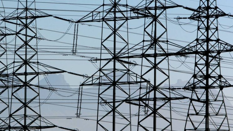 Le texte approuvé par les ministres de l'Energie vise à recourir davantage aux contrats de long terme pour lisser l'impact de la volatilité du marché sur les consommateurs et à offrir davantage de prévisibilité aux investisseurs via des contrats à prix garantis par l'Etat.
