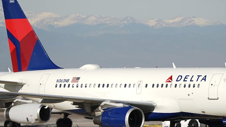 Entre octobre et décembre, Delta a réalisé un chiffre d'affaires de 15,56 milliards de dollars en hausse de 9% sur un an (archives).