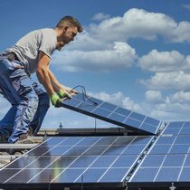 La start-up propose notamment de faciliter le processus de planification et d’appel d’offres de l’installation solaire.