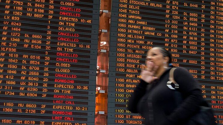 Jeudi, il devrait y avoir 75% de vols supprimés à Orly et 65% à Roissy-Charles de Gaulle. (archive)