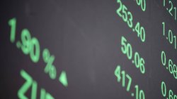 Actions et produits structurés ont alimenté un net regain d'activité sur la place zurichoise au mois d'octobre. (archive)