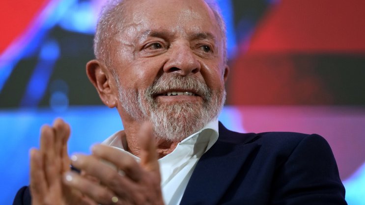 Le président brésilien Lula a baptisé l'avion mercredi avec du champagne. Il s'agit du premier modèle fabriqué sur place (archives).