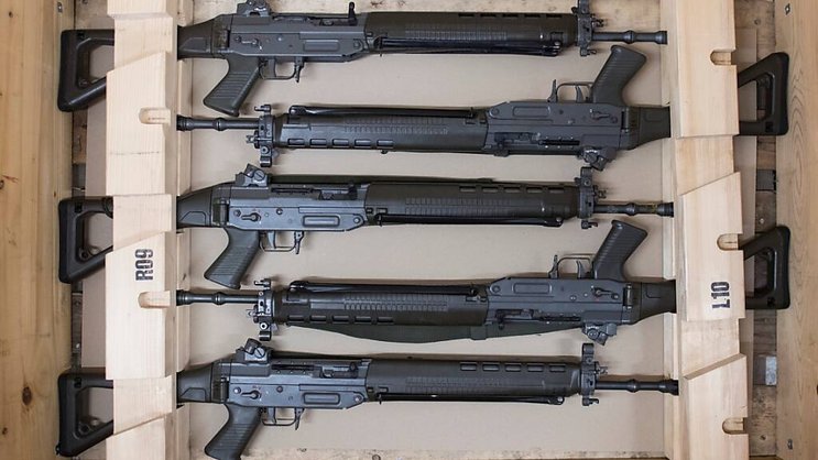 Les contrôles à l'exportation et sanctions sont deux objets politiques sensibles depuis la guerre en Ukraine, explique le SECO (image d'illustration).