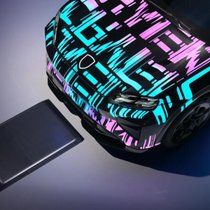 Porsche est le premier constructeur en Suisse à se lancer dans le domaine de la recharge par induction. Le processus devient quasi automatique.