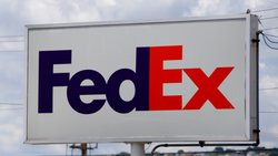 L'entreprise FedEx a porté plainte contre le gouvernement américain et exige le remboursement des droits de douane indûment perçus.